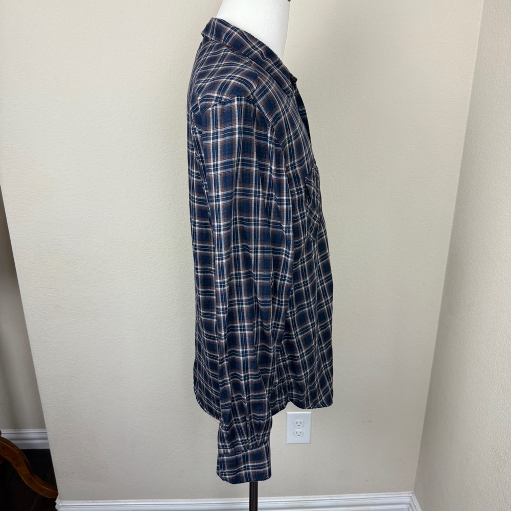 Vince Flannel Shirt Mens Large Navy Blue Brown Plaid Button Up Long Sleeve - Picture 4 of 8